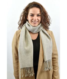 Femme Écharpes et foulards Écharpes et foulards BY FAR 17 % de réduction Écharpe en maille de laine dalpaga mélangé BY FAR en coloris Rose 